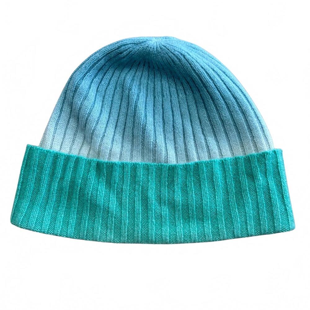 NEW CRUSH CASHMERE miloe beanie in milky blue bermuda